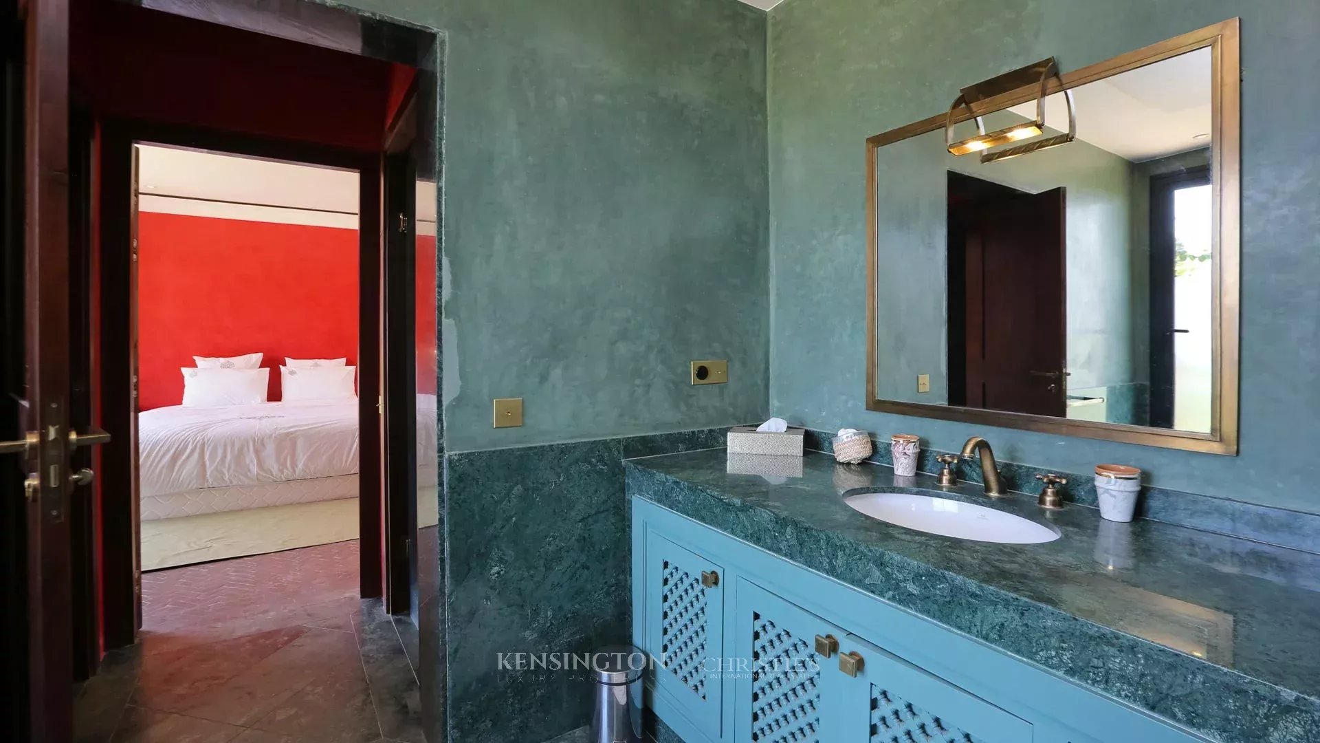 9 Bedroom Villa/Townhouse's Image 25