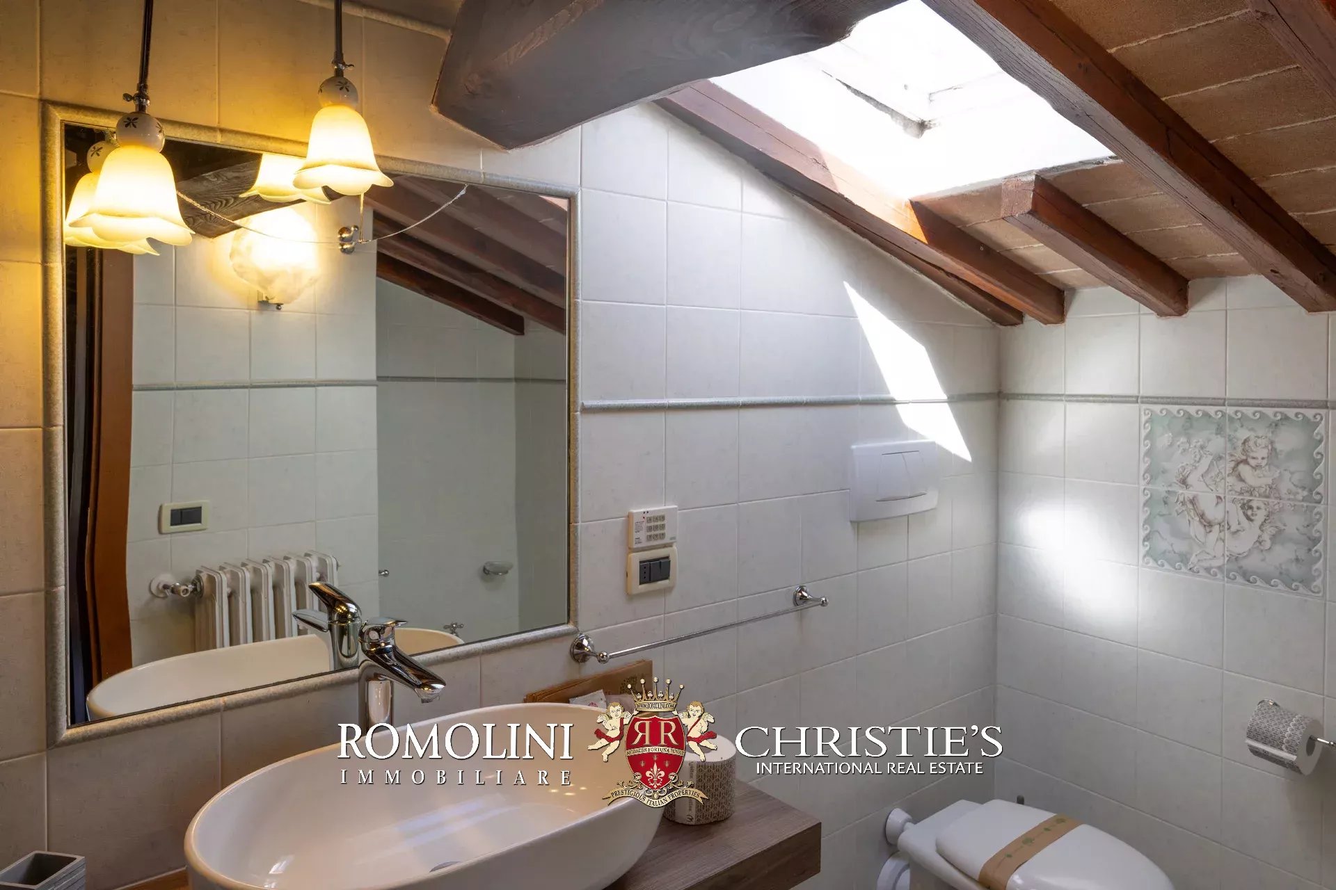 13 Bedroom Villa/Townhouse's Image 59