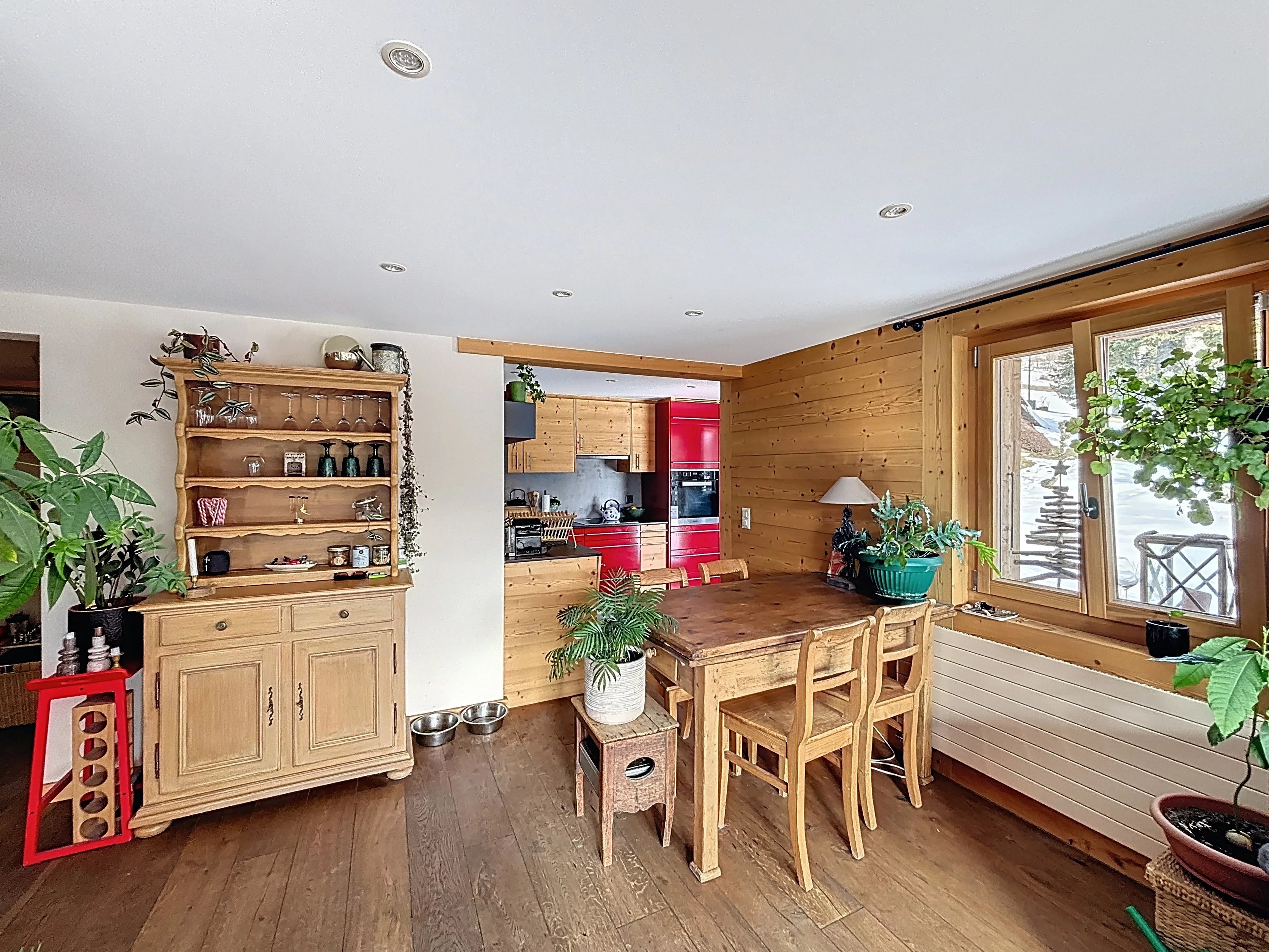 Charmant rez-de-jardin