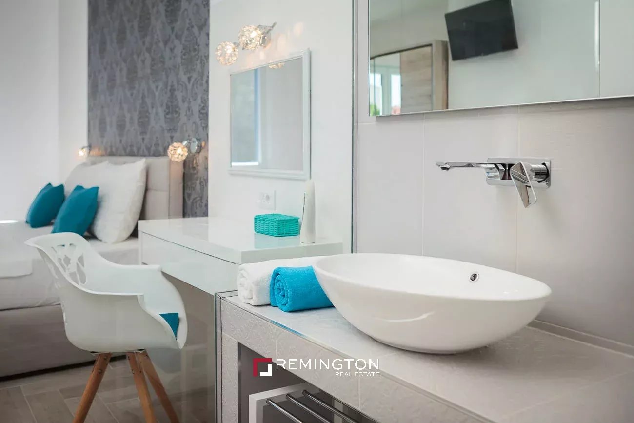 5 Bedroom Villa/Townhouse's Image 15