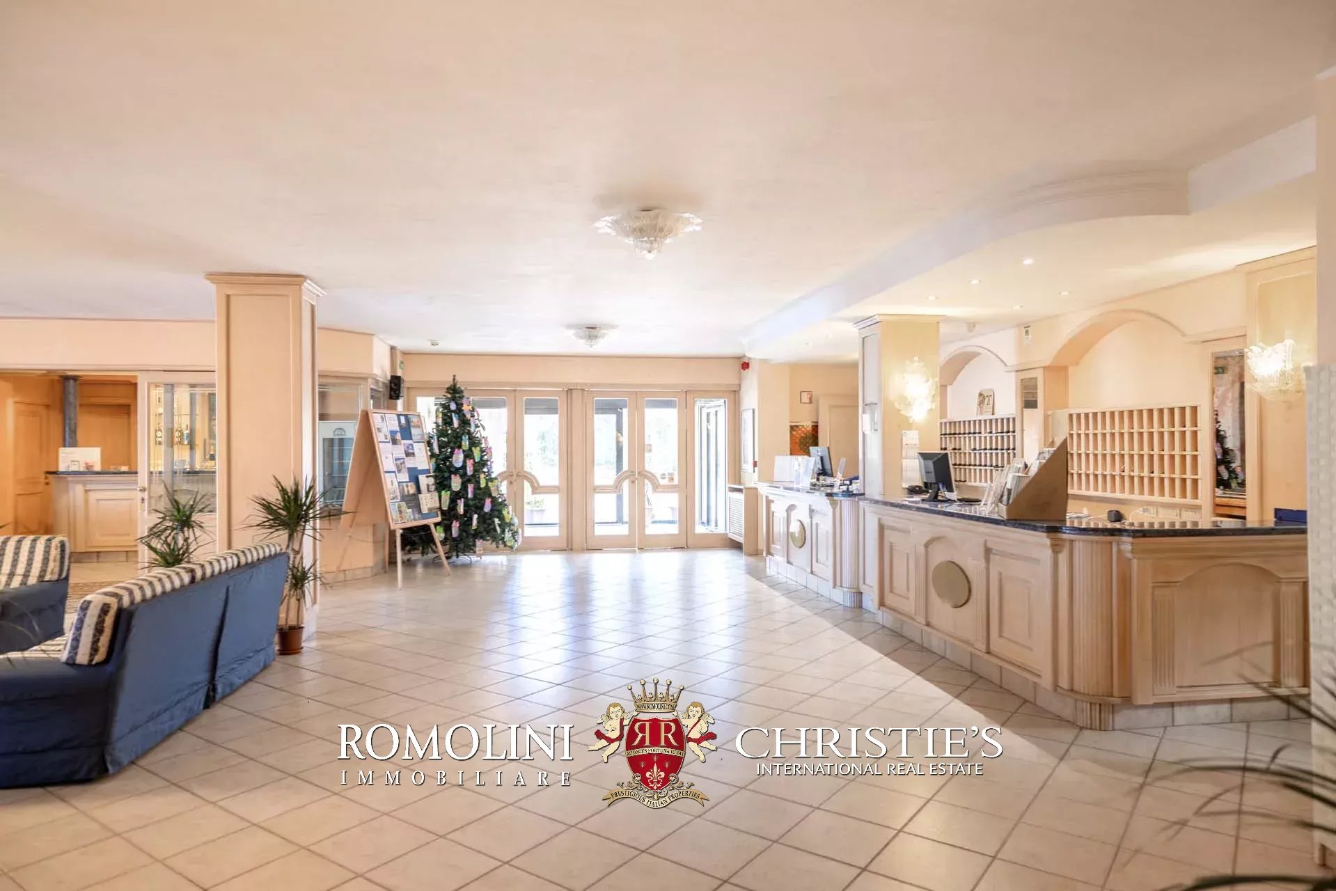 108 Bedroom Villa/Townhouse's Image 28