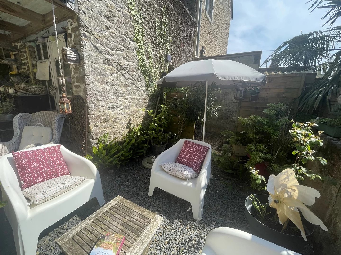 MAISON EN PIERRES AUX PORTES DE DINAN