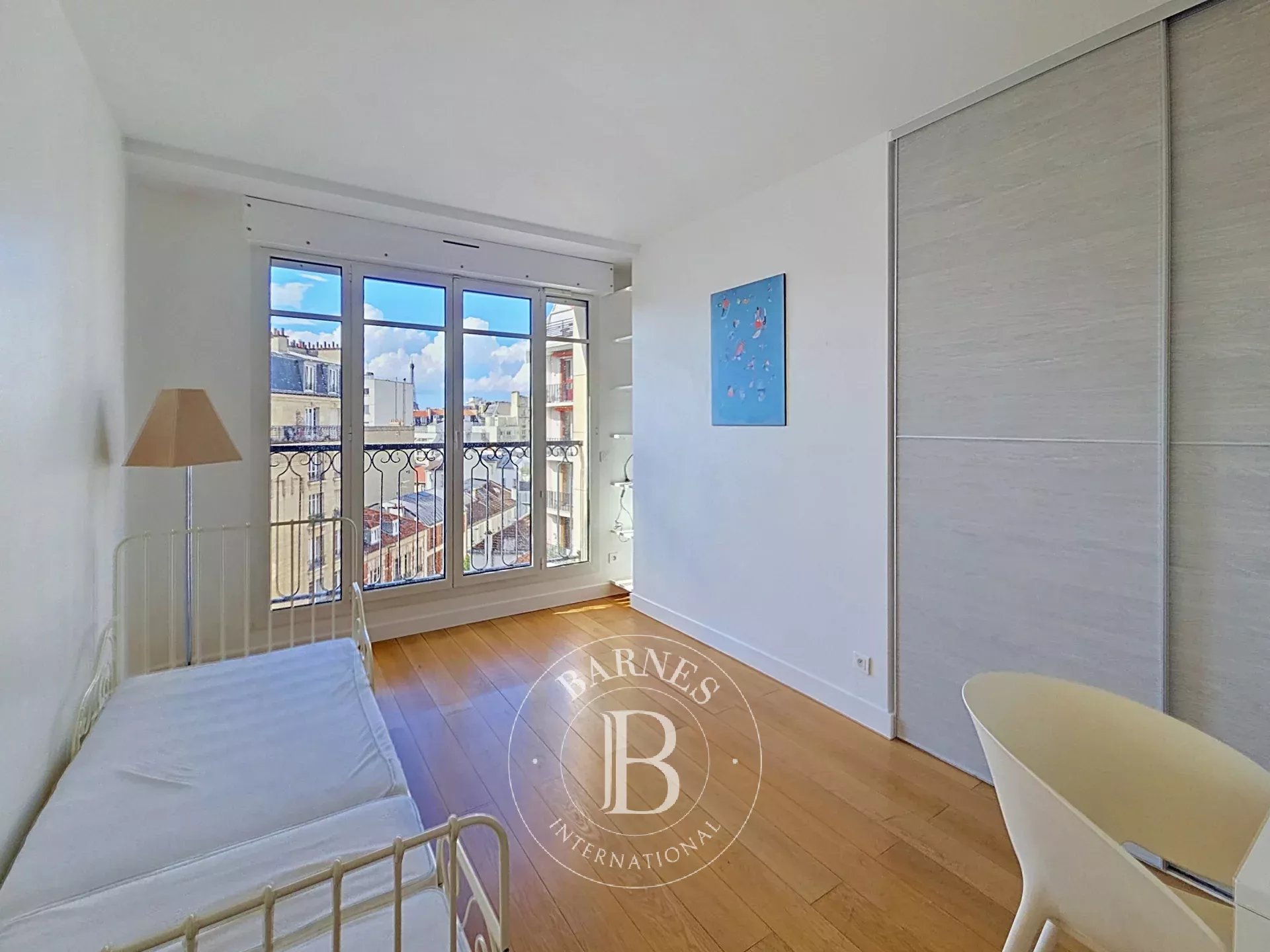 Paris  - Apartment 3 Bedrooms - picture 11