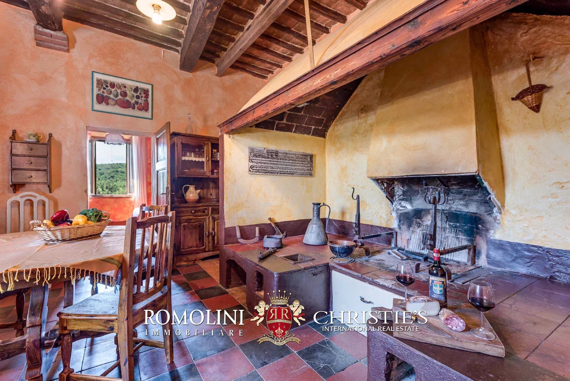18 Bedroom Villa/Townhouse's Image 35