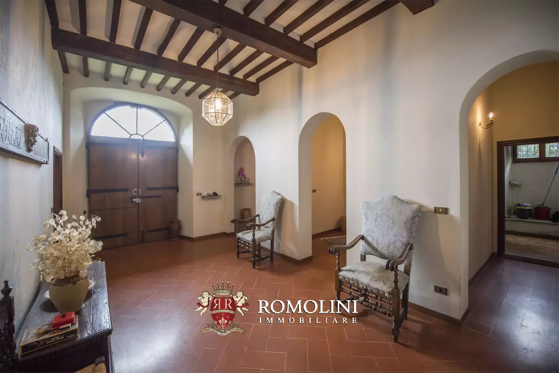 6 Bedroom Villa/Townhouse's Image 23
