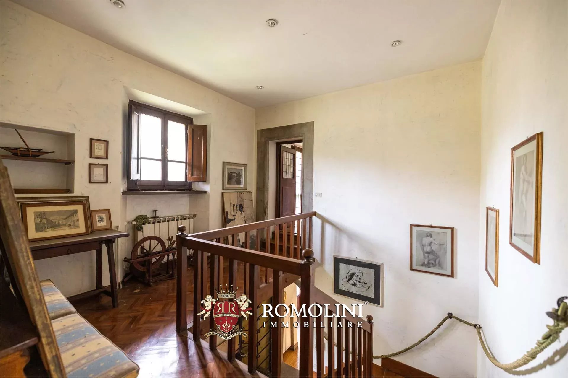 7 Bedroom Villa/Townhouse's Image 37