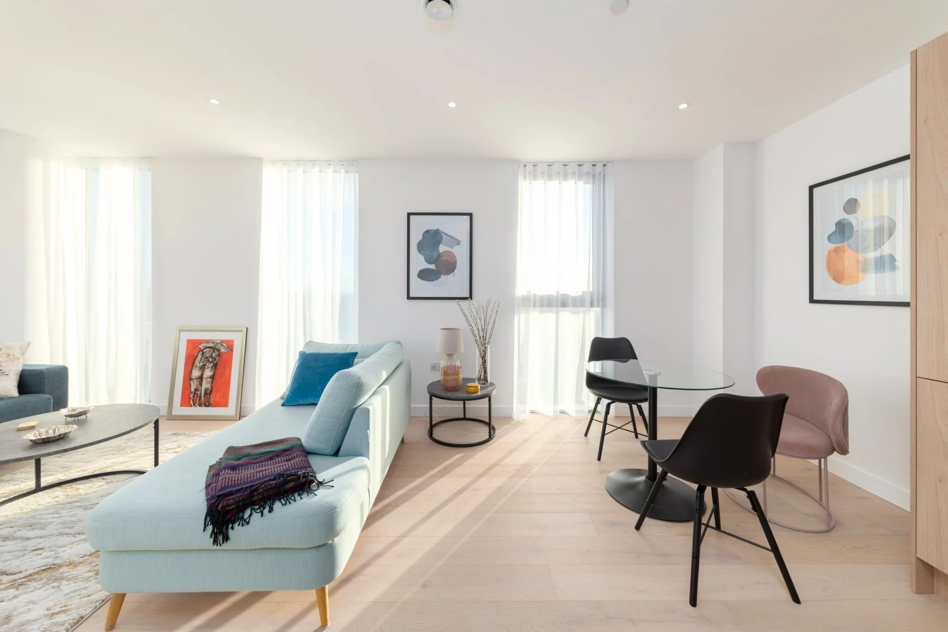 For Sale | Watford | Apartment | 1 Bedroom | 1 Bathroom | 635 sqft | £502,200 | Ref: 86516019