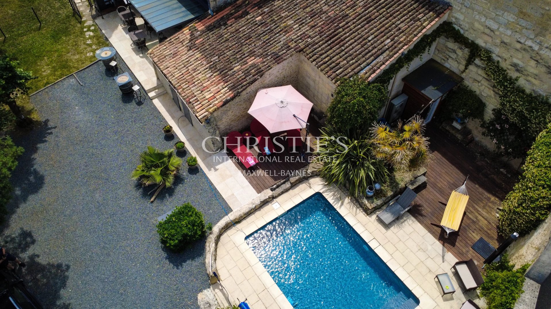 7 Bedroom Villa/Townhouse's Image 21