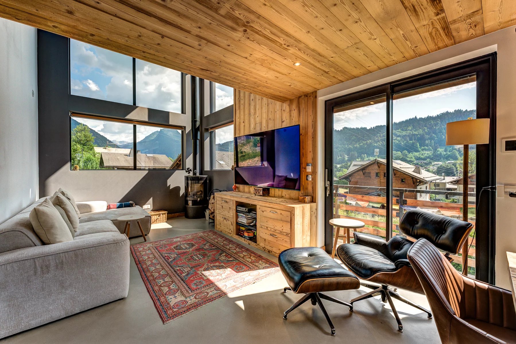 Photo of MONTRIOND – Modern 6-bedroom chalet with panoramic views and A rating