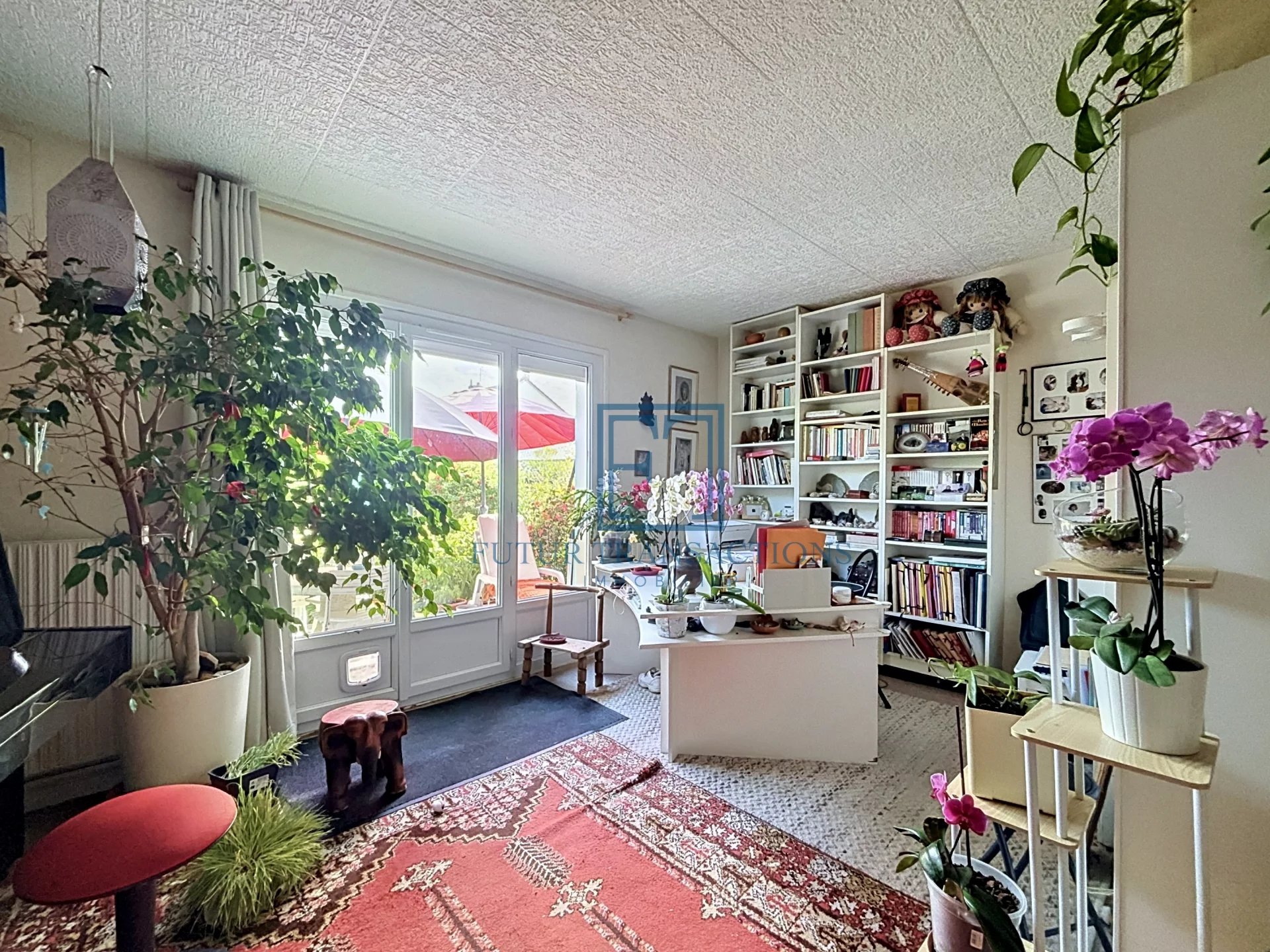 ELANCOURT - LA NOUVELLE AMSTERDAM