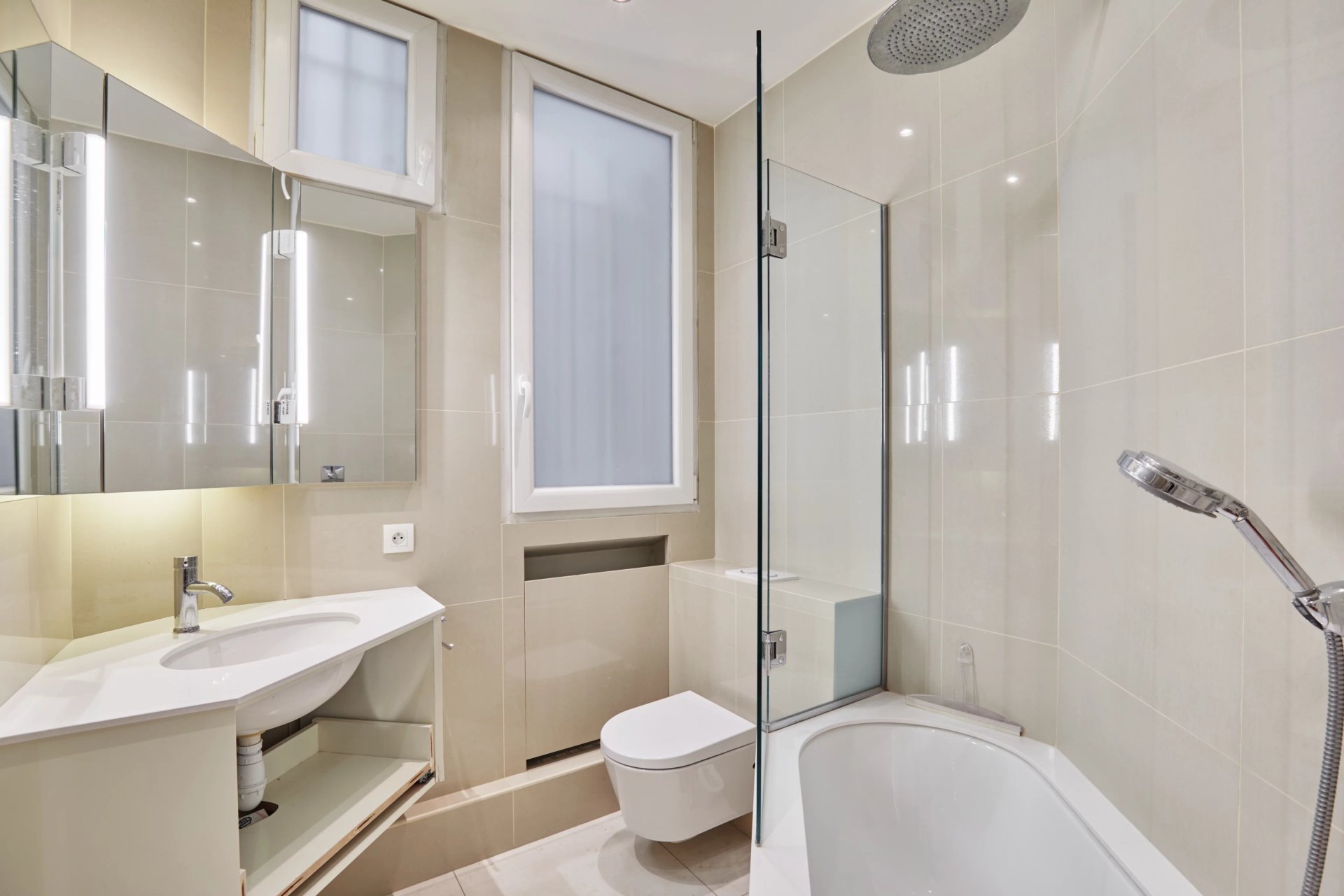 2 Bedroom Apartment/Flat's Image 10