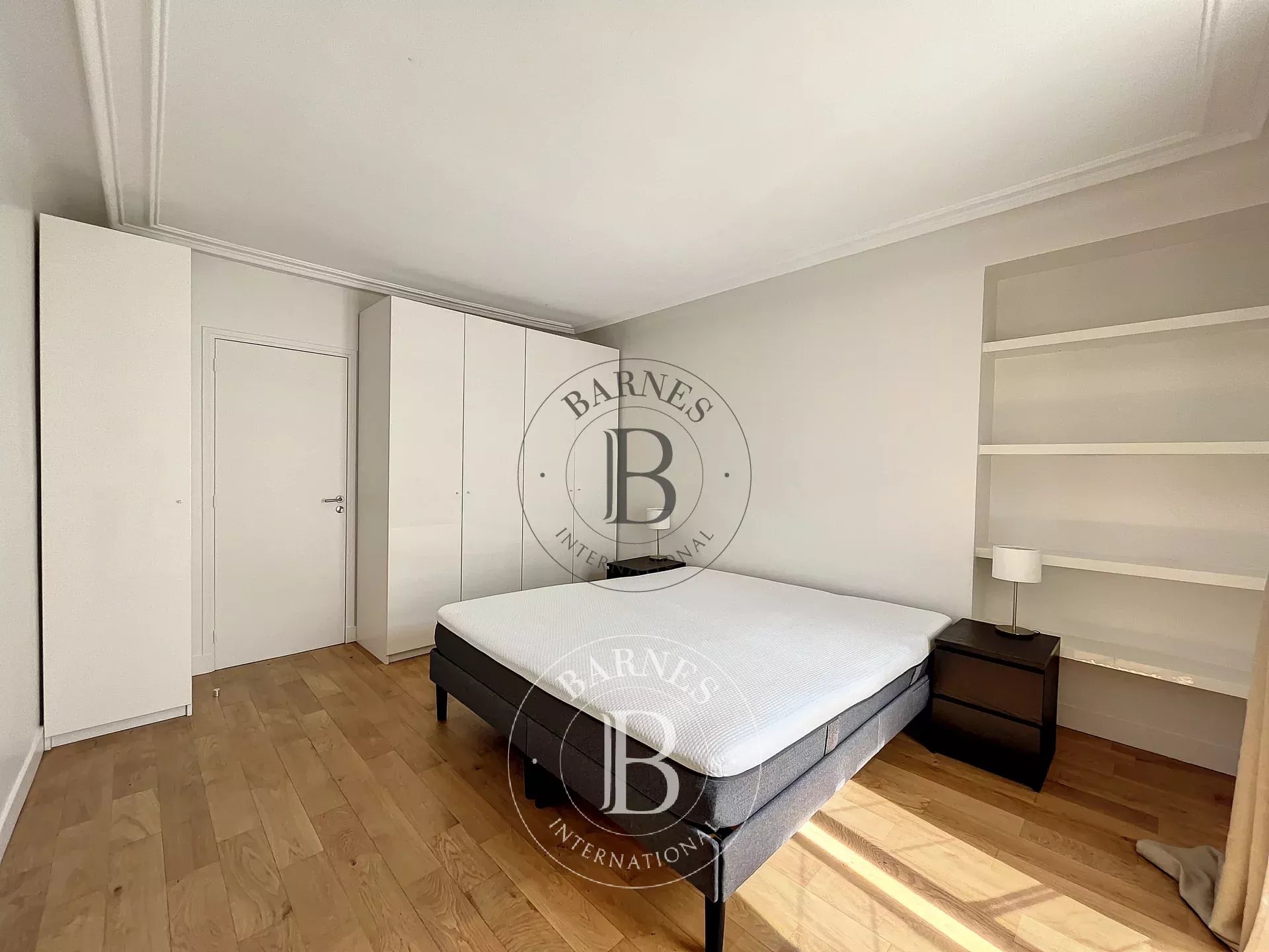 Daire Paris 8ème - picture 12