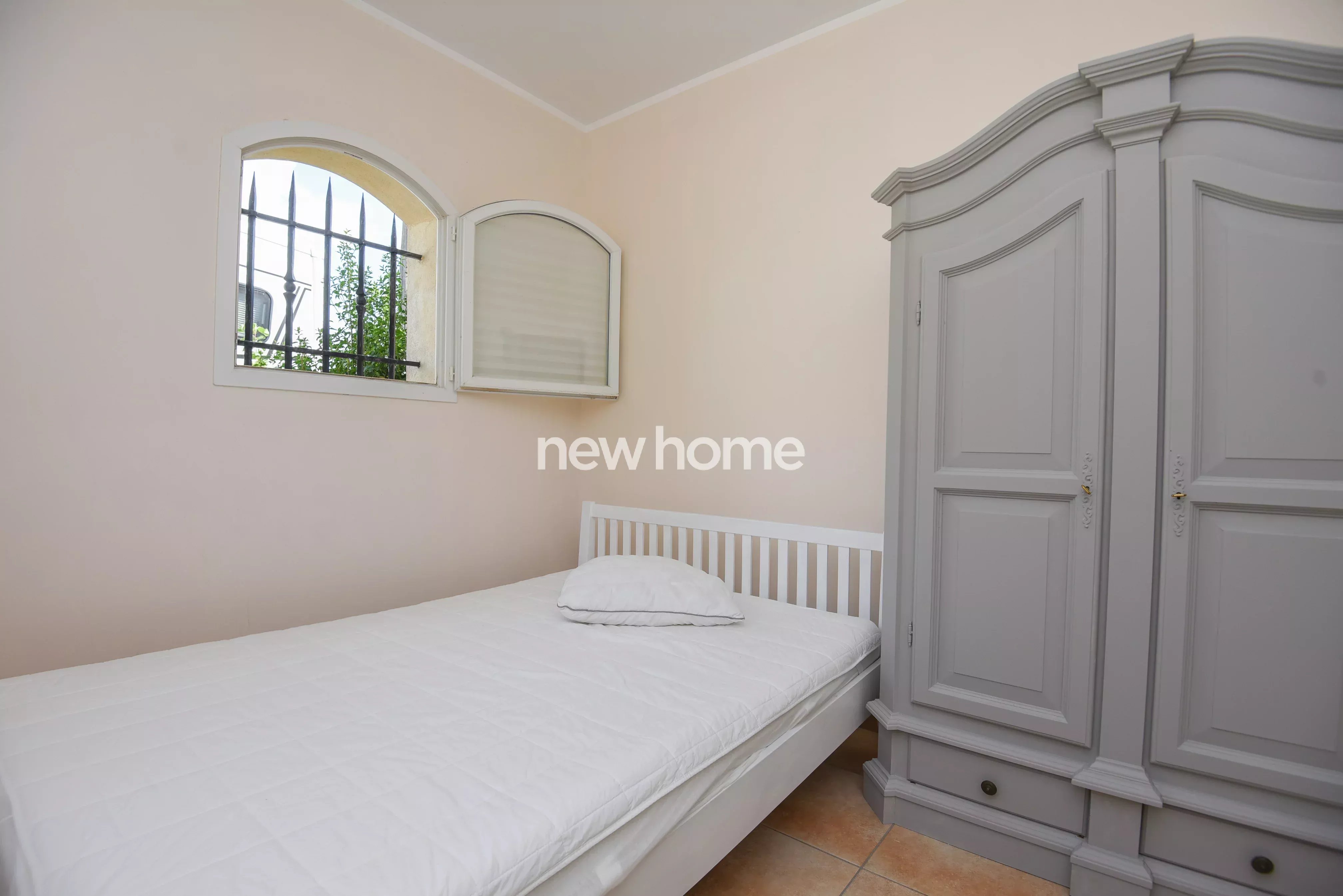 Proche de Lorgues, une villa provençale et lumineuse avec piscine et vue dégagée.