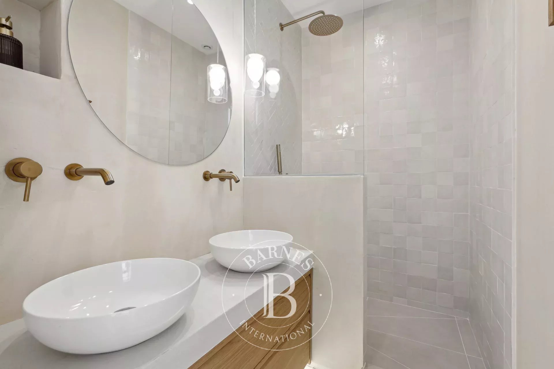 Daire Paris 10ème - picture 7