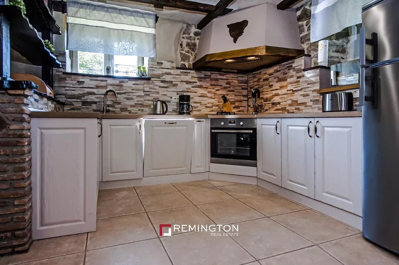 4 Bedroom Villa/Townhouse's Image 8