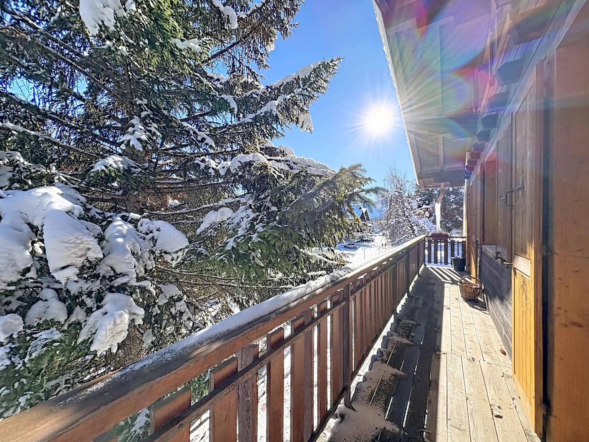 Chalet 7 pièces Ski-in au cœur des 4 Vallées