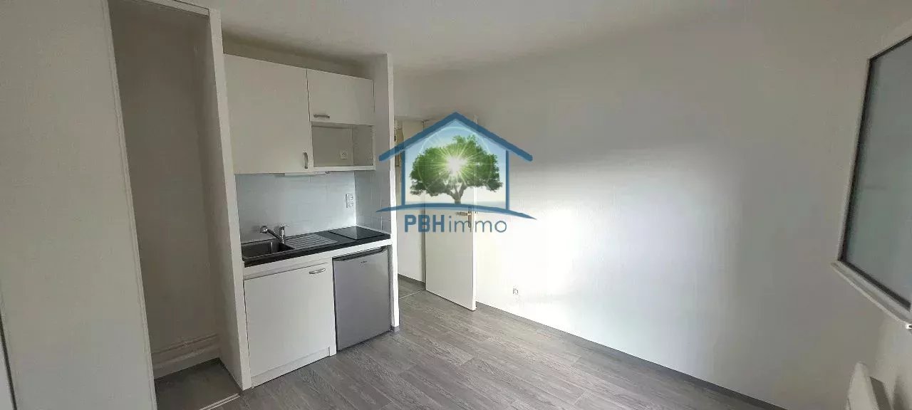 TOURS SUD (37) - Studio de 15.4m²
