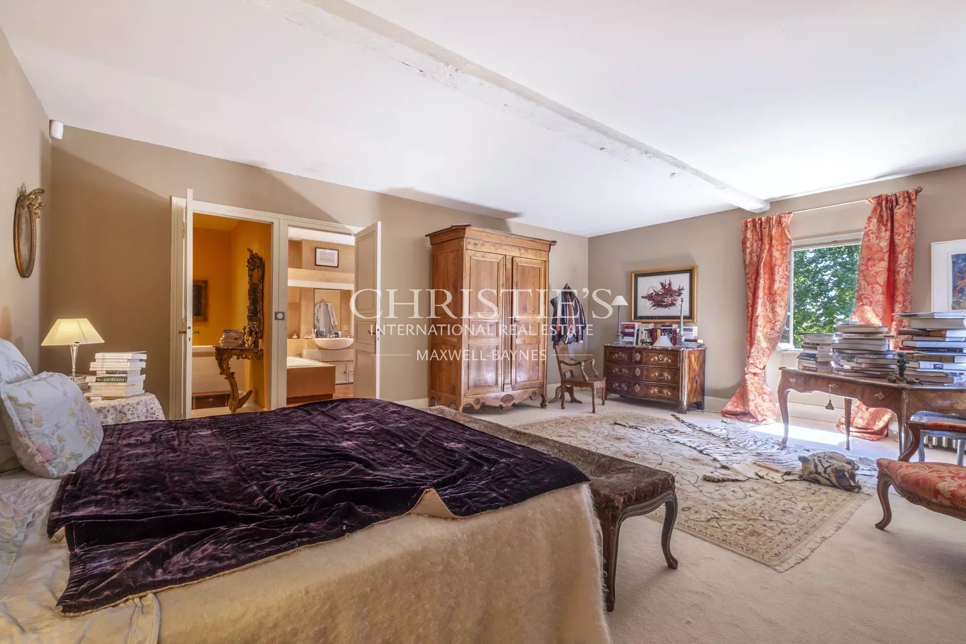 5 Bedroom Villa/Townhouse's Image 20