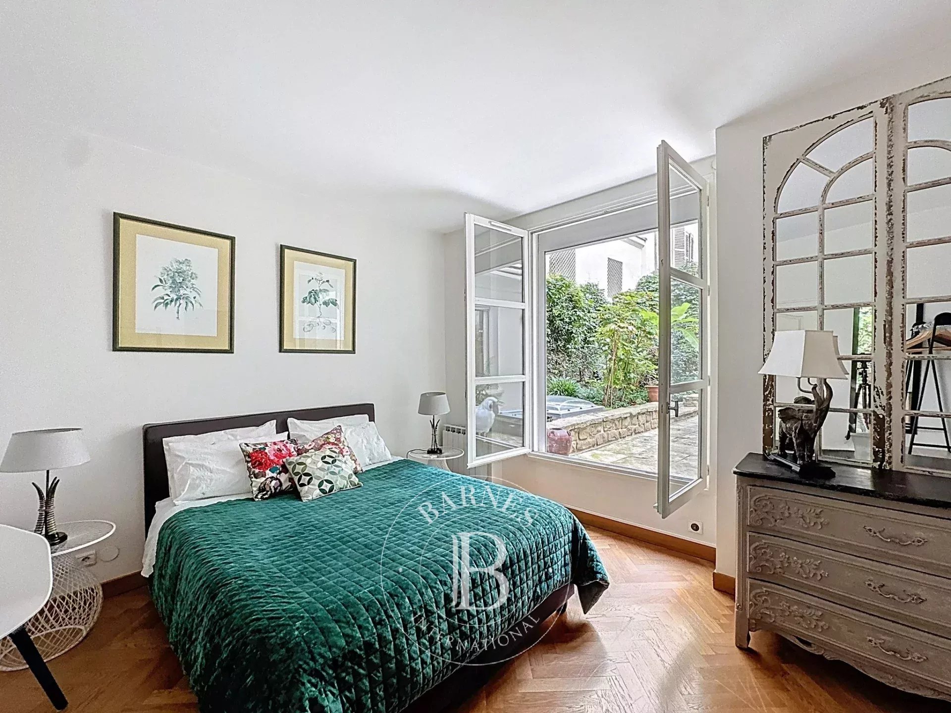 Daire Paris 8ème - picture 6