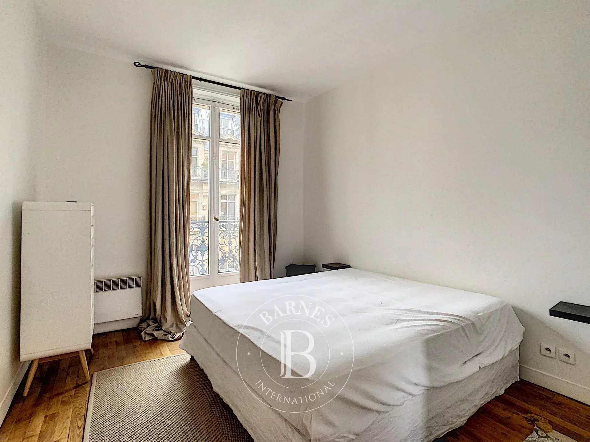 Daire Paris 8ème - picture 7