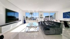 EXCLUSIVE - CANNES BASSE CALIFORNIE - CHARMING 3-ROOM APARTMENT - PANORAMIC SEA VIEW - TOP FLOOR — photo 4 of 7
