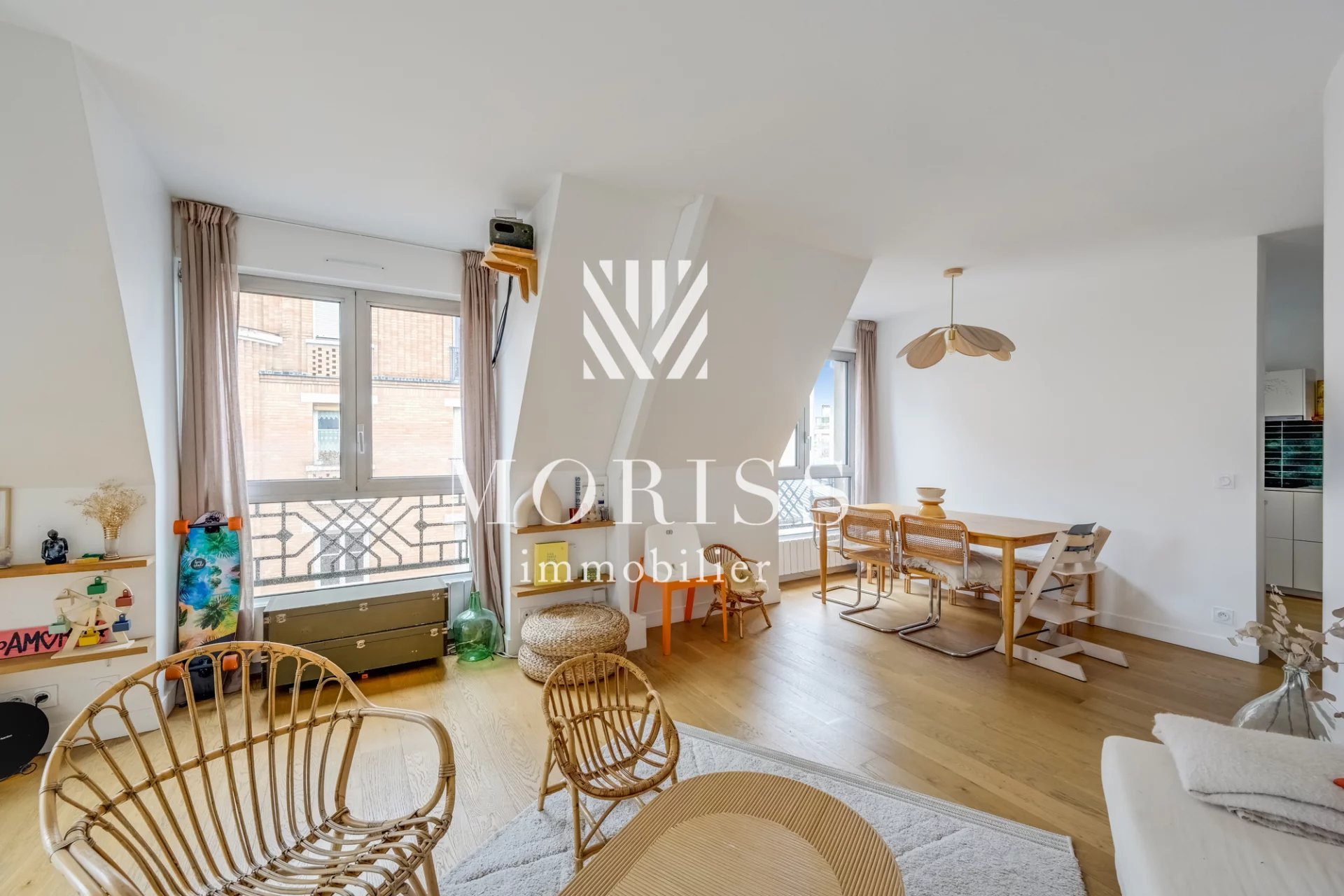 APPARTEMENT TROIS PIÈCES - BALCONS + VUE SACRÉ COEUR  - 75018 PA - Image Array