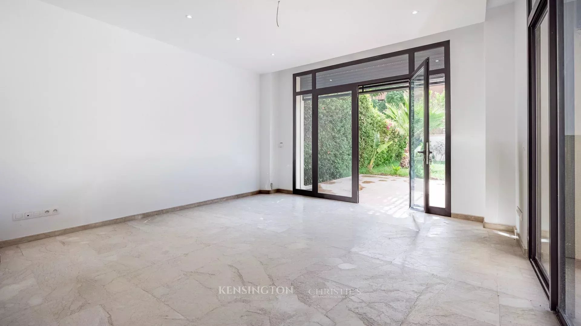 3 Bedroom Villa/Townhouse's Image 5