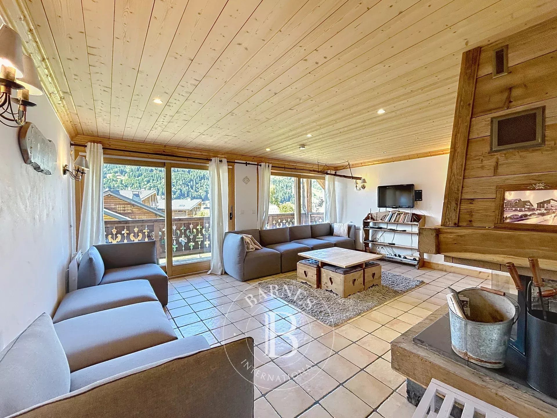 Photo of Les Gets – Ski-in/Ski-out property with 3 units