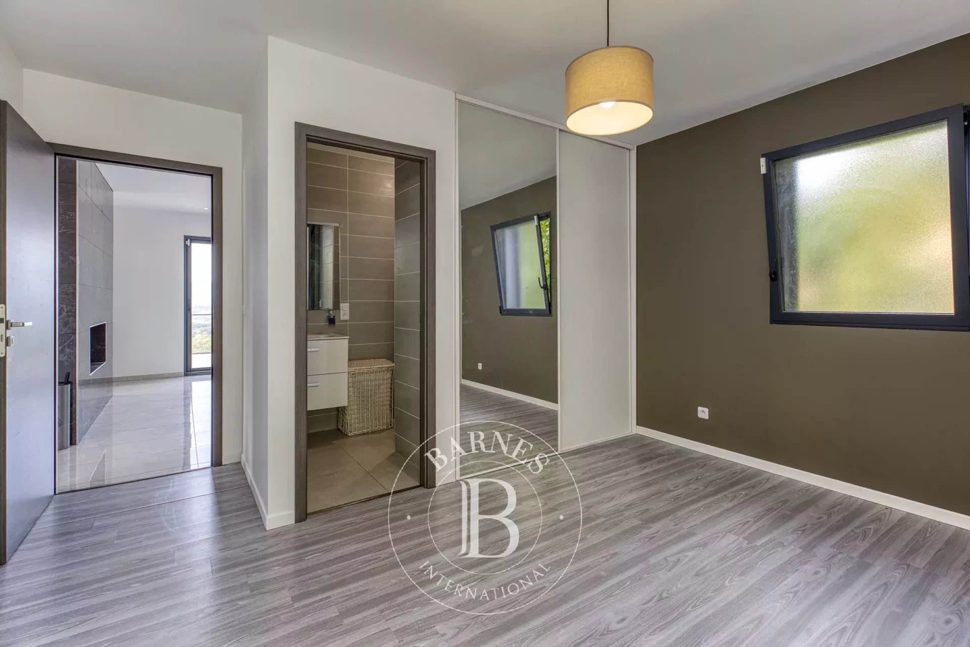 Ev Cranves-Sales - picture 12