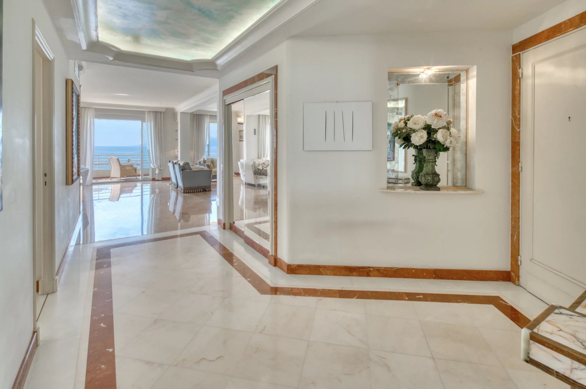 CANNES CROISETTE – APPARTEMENT DE PRESTIGE 270 M² AVEC TERRASSE ET VUE MER PANORAMIQUE