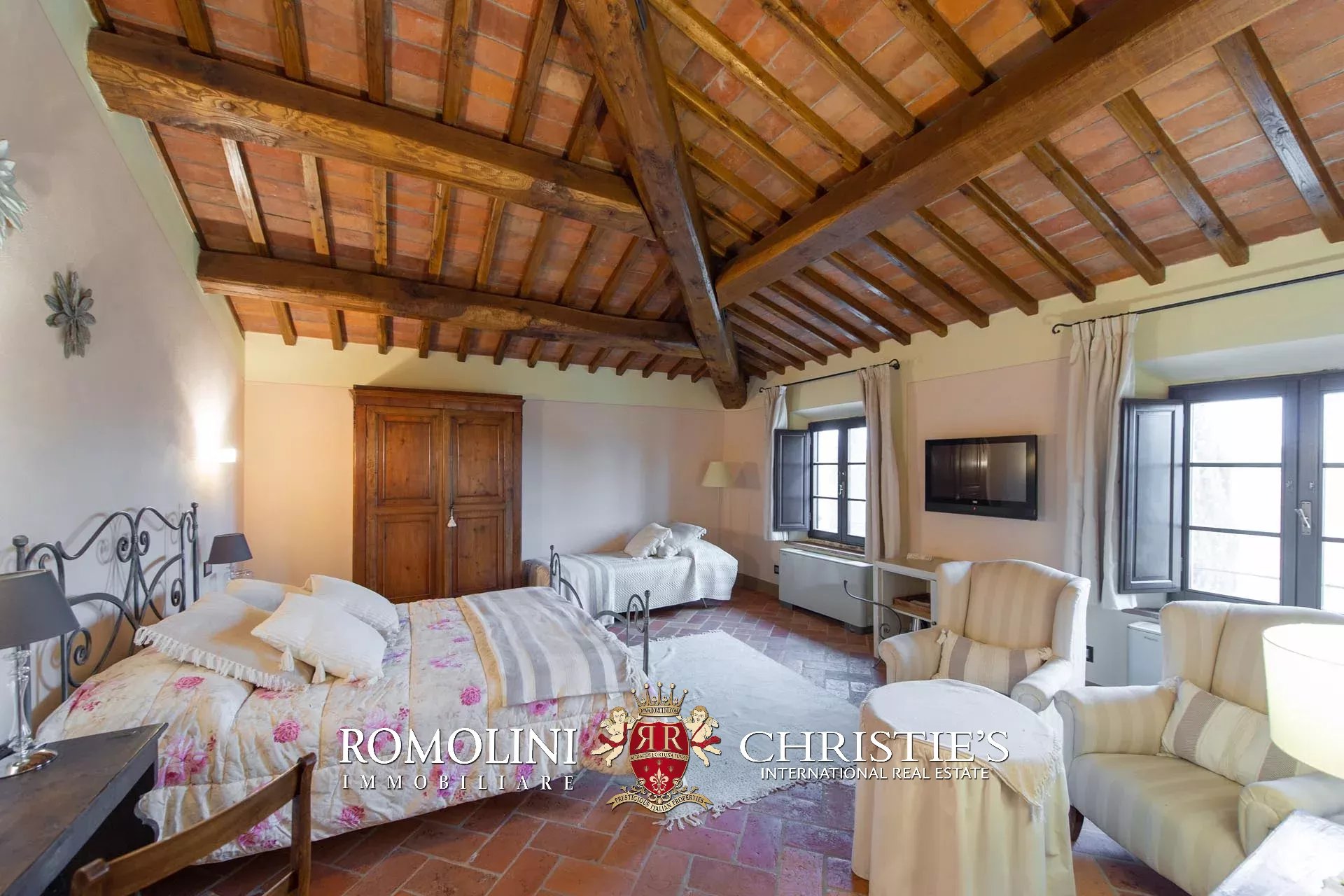 11 Bedroom Vineyard's Image 71