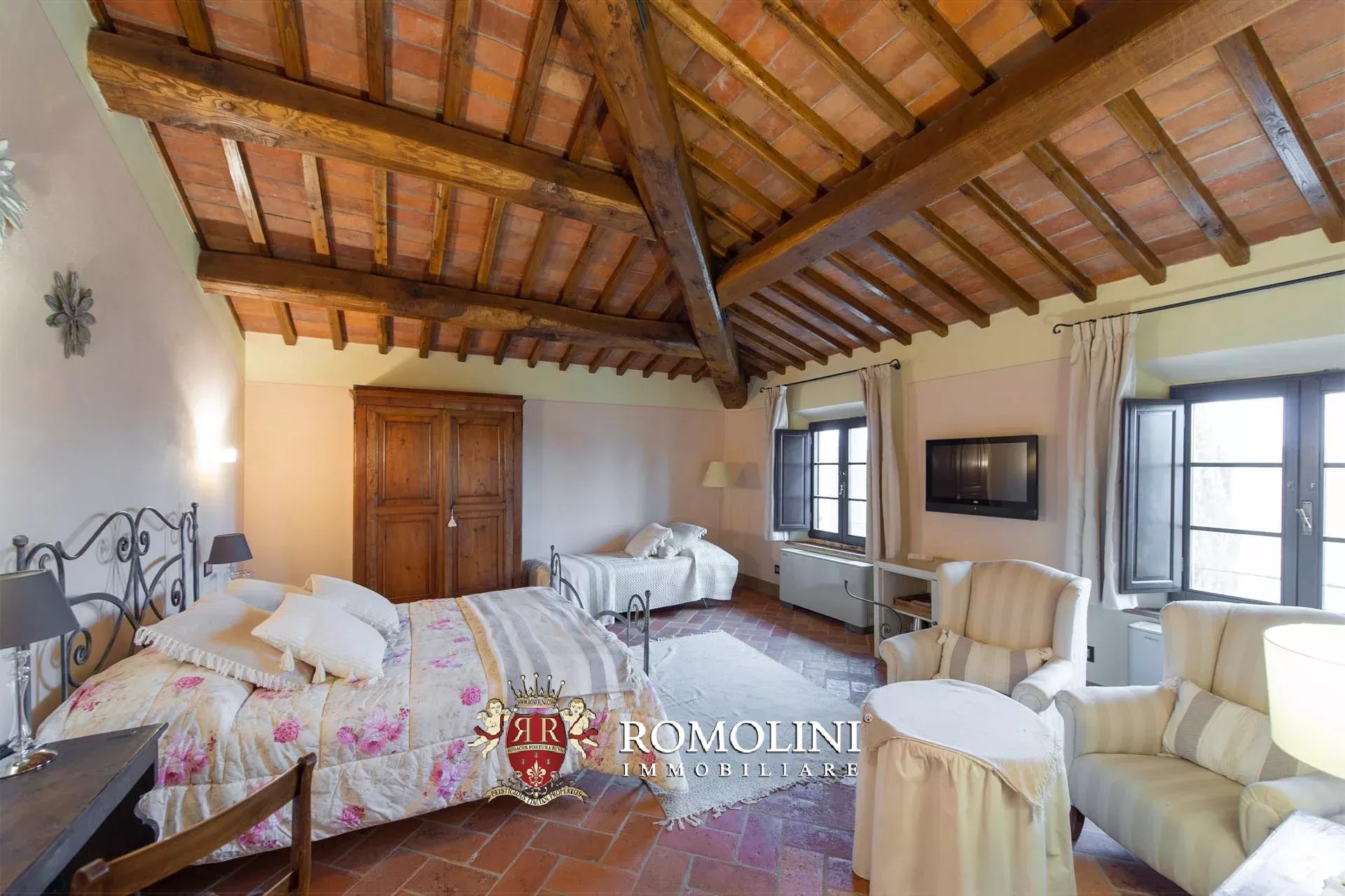 11 Bedroom Vineyard's Image 71