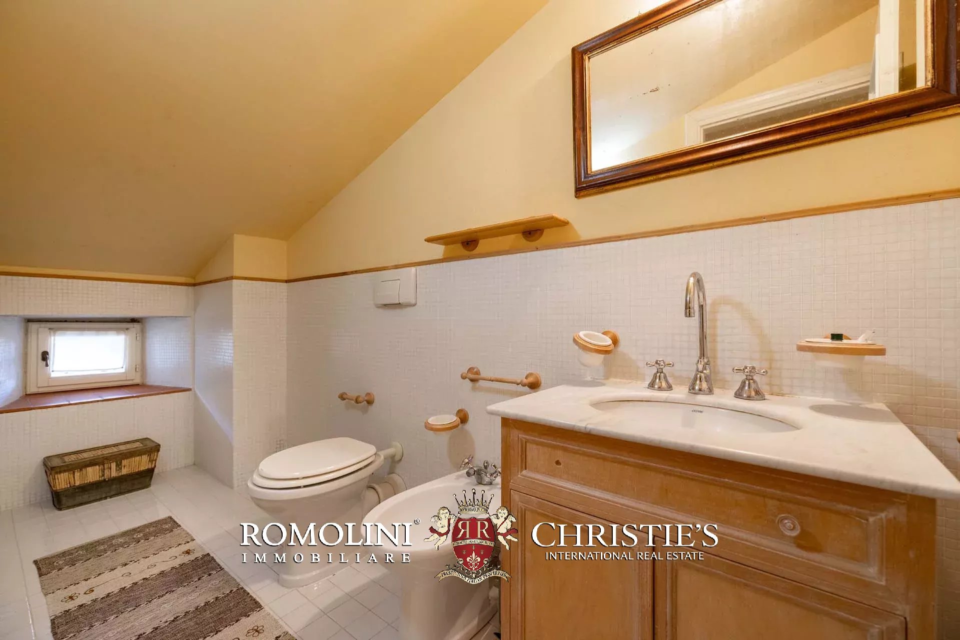 15 Bedroom Villa/Townhouse's Image 61