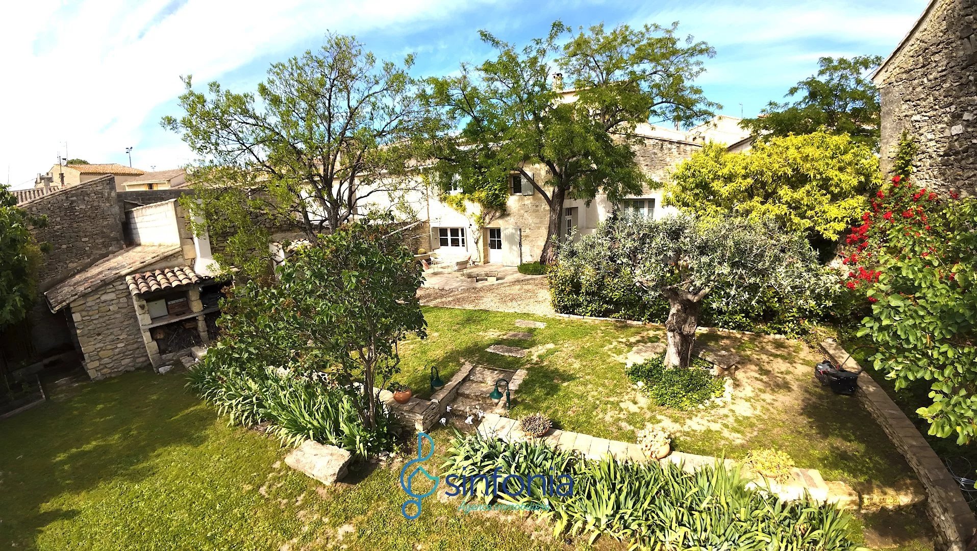 Propriété 204 m2, Maison en pierre