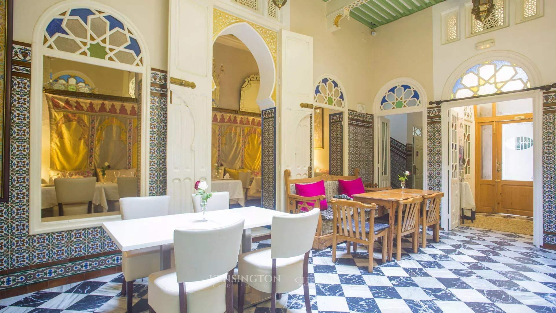 9 Bedroom Villa/Townhouse's Image 8