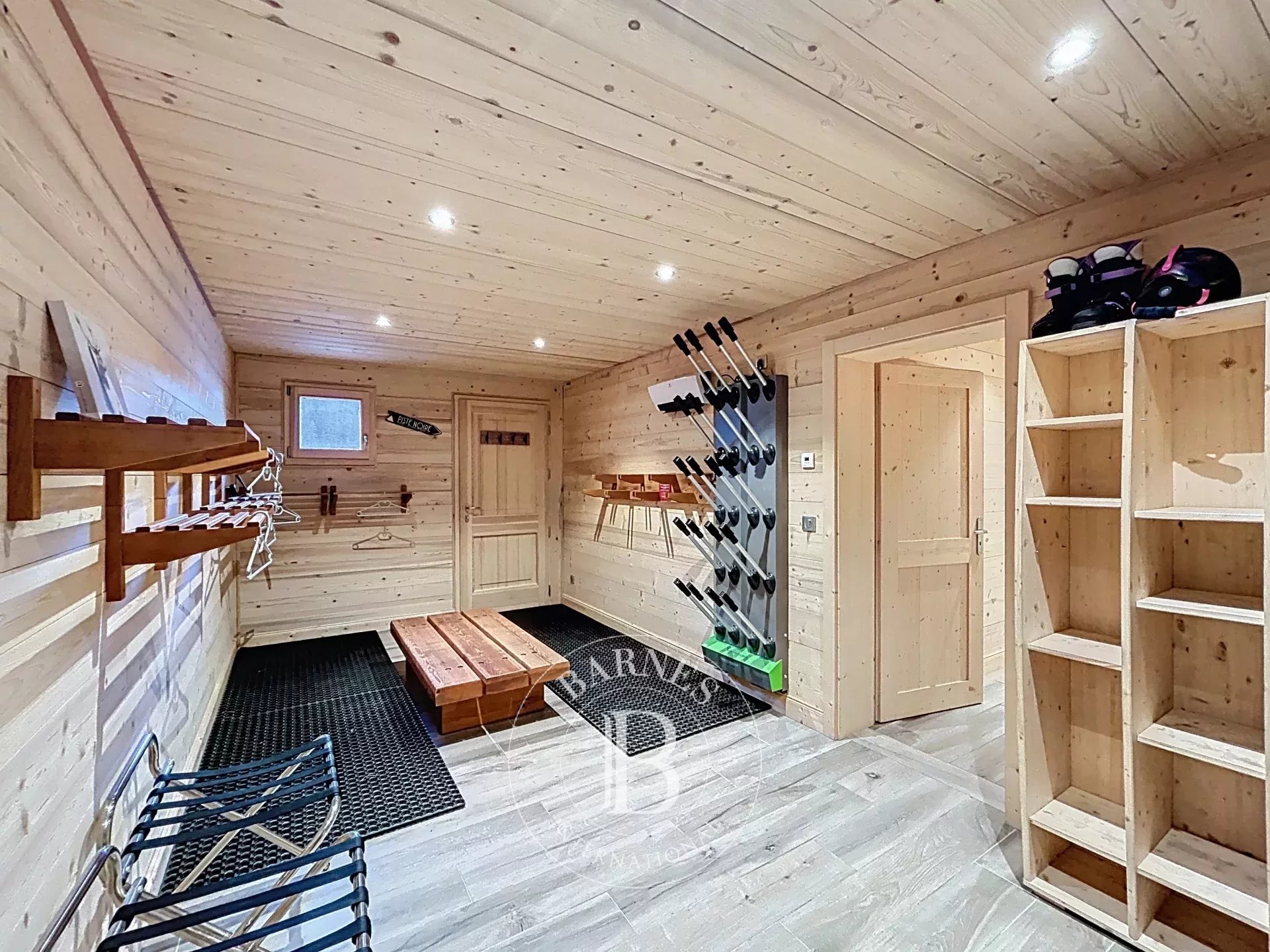 Photo of Châtel – 4-bedroom chalet with terrace and hot tub