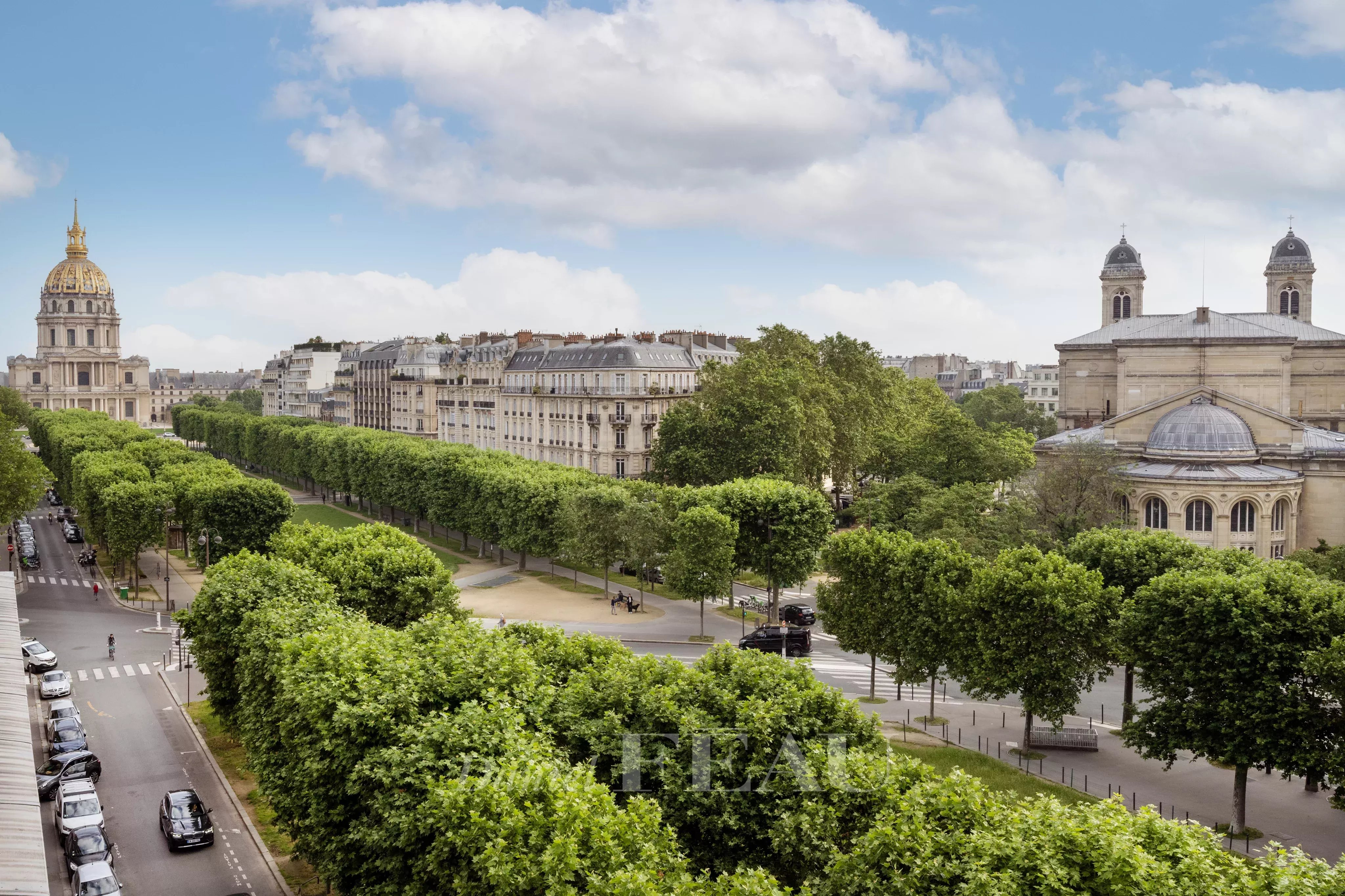 Paris 7th District – A 6-bed family apartment