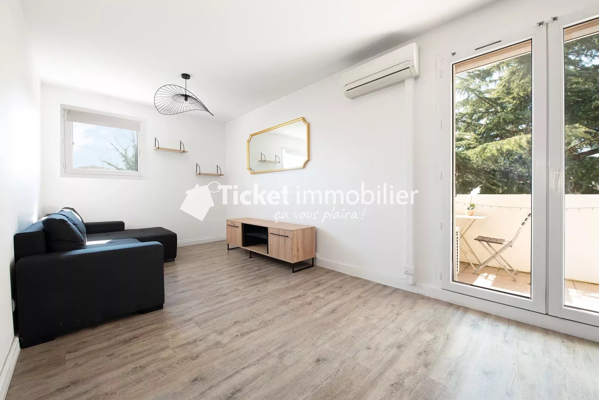 APPARTEMENT T2 45m2 BORDEROUGE - ENTIÈREMENT RÉNOVÉ - CLIMATISATION - BALCON - PARKING PRIVATIF ETC ... — photo 8