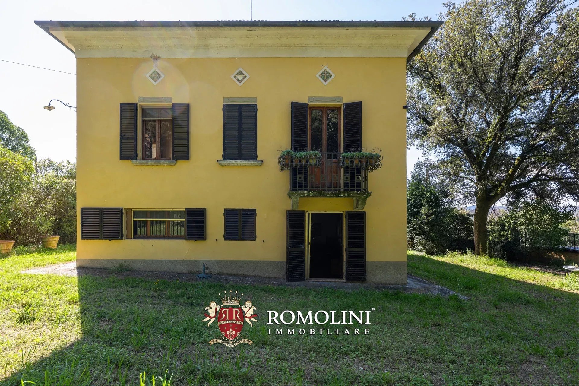 5 Bedroom Villa/Townhouse's Image 4