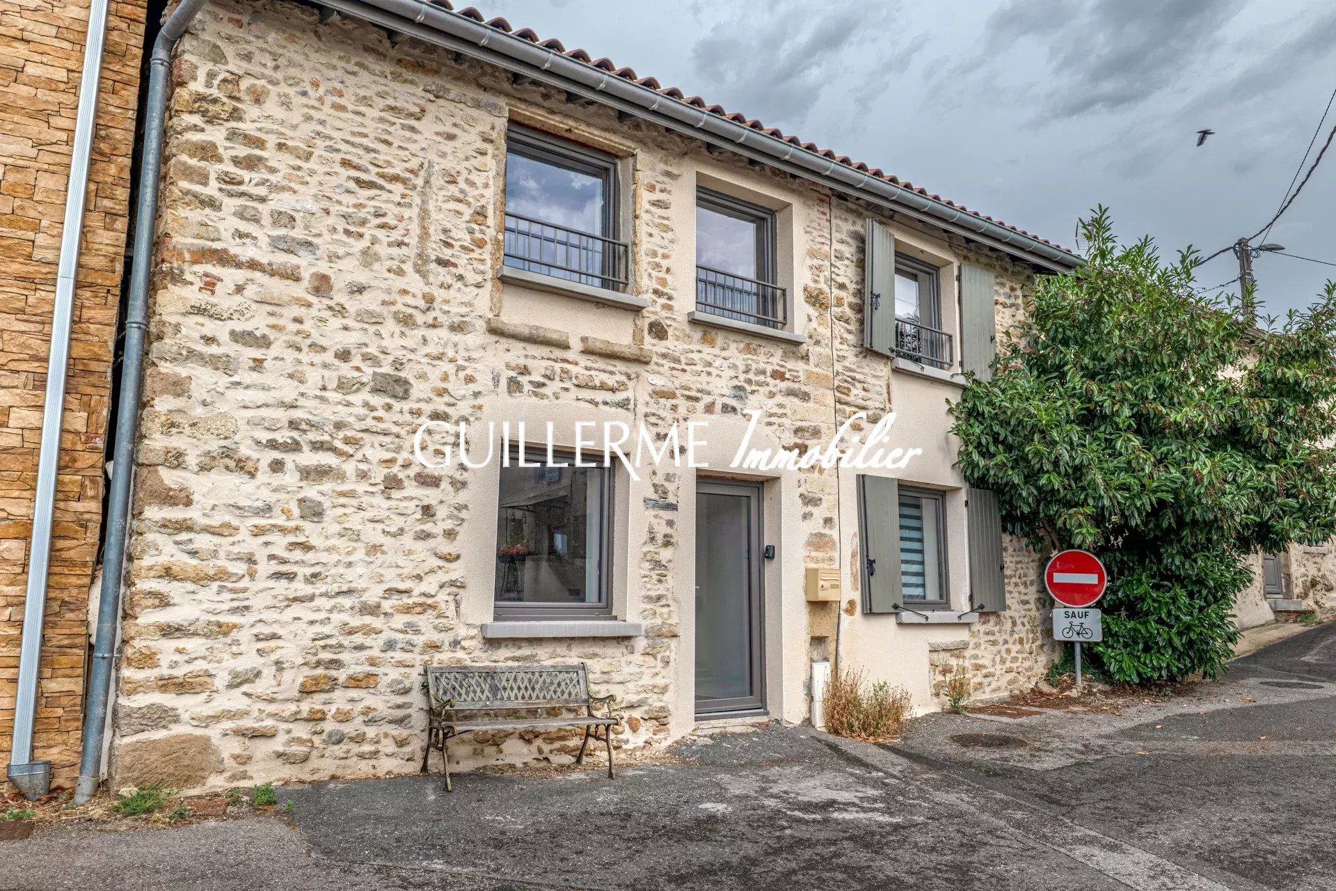 Agence immobilière de 