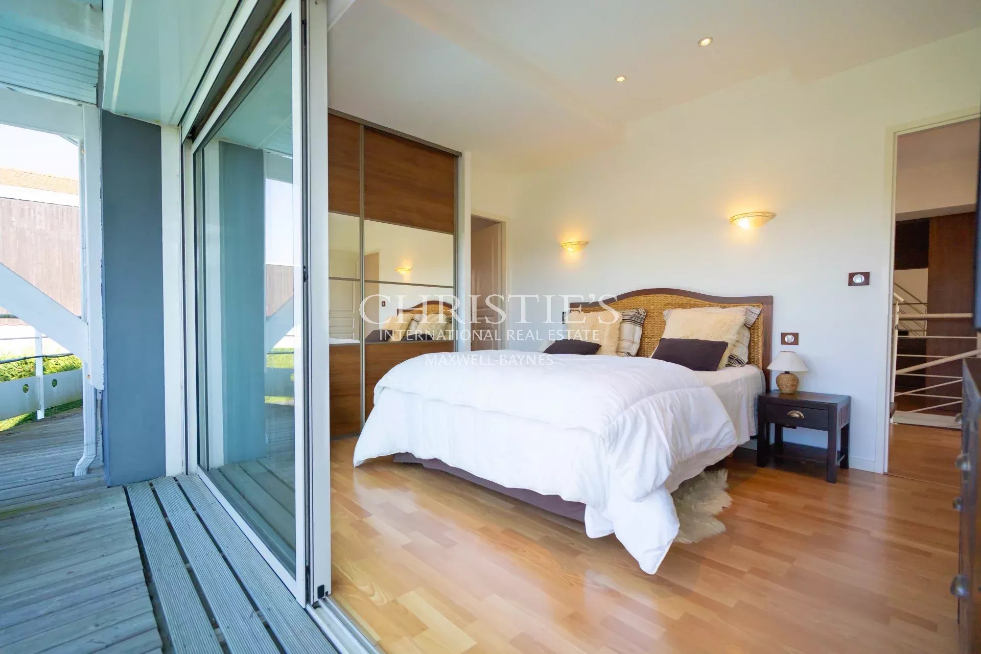 4 Bedroom Villa/Townhouse's Image 14