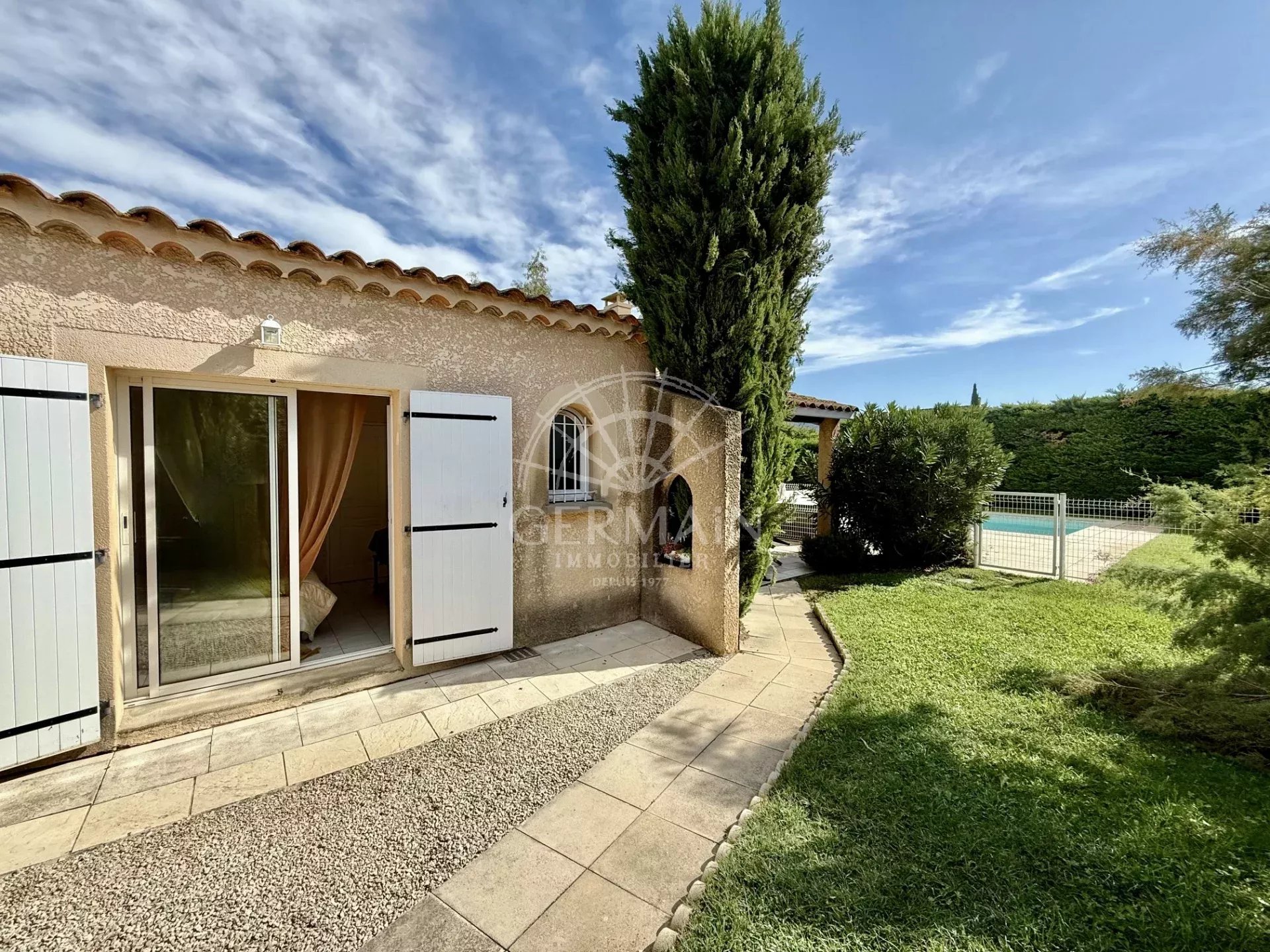 Agence immobilière de 