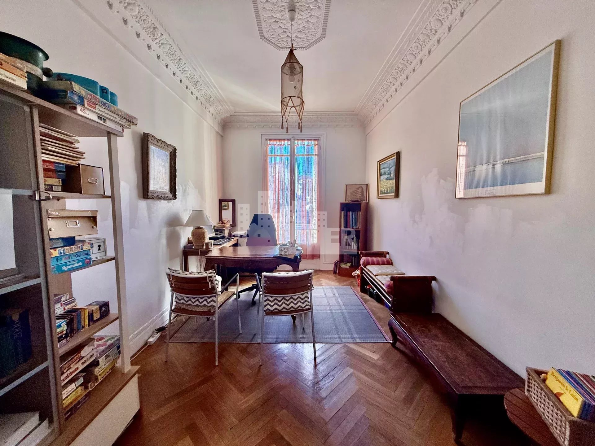Agence immobilière de 