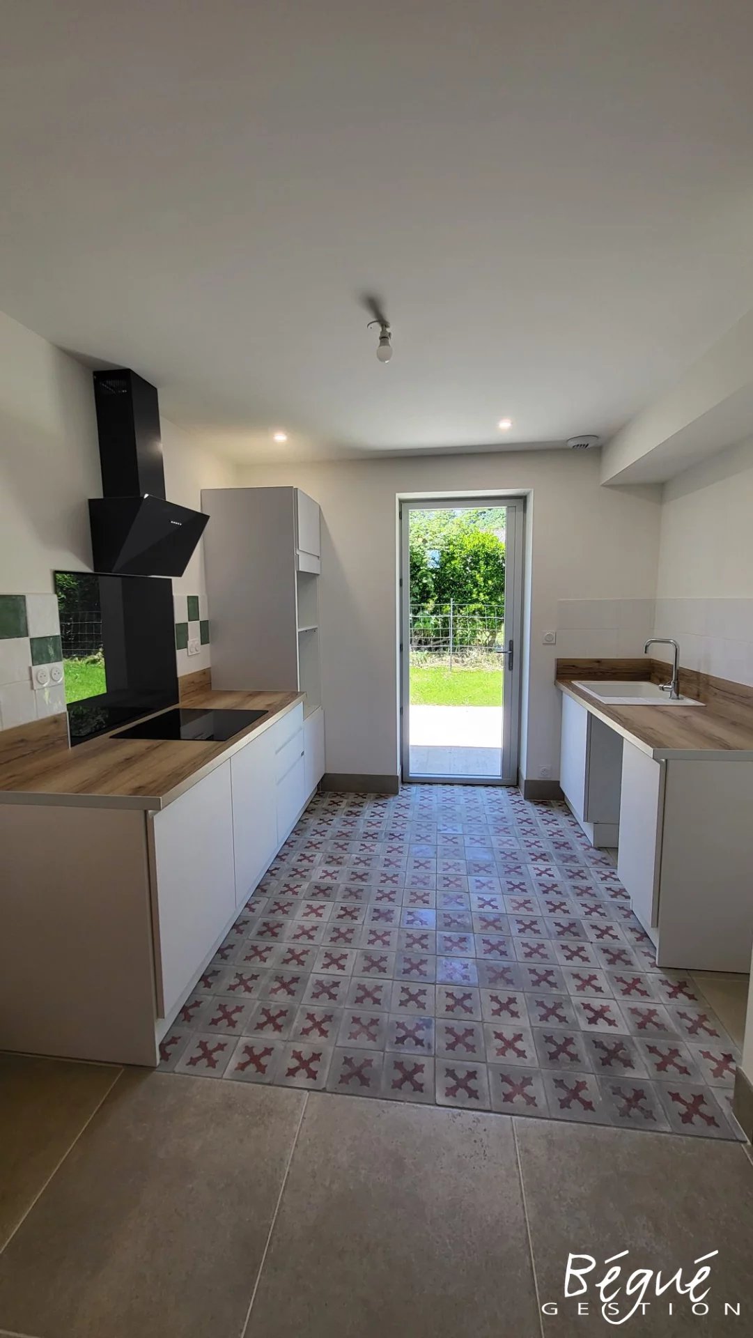 LEGUEVIN - APPT T5 NEUF