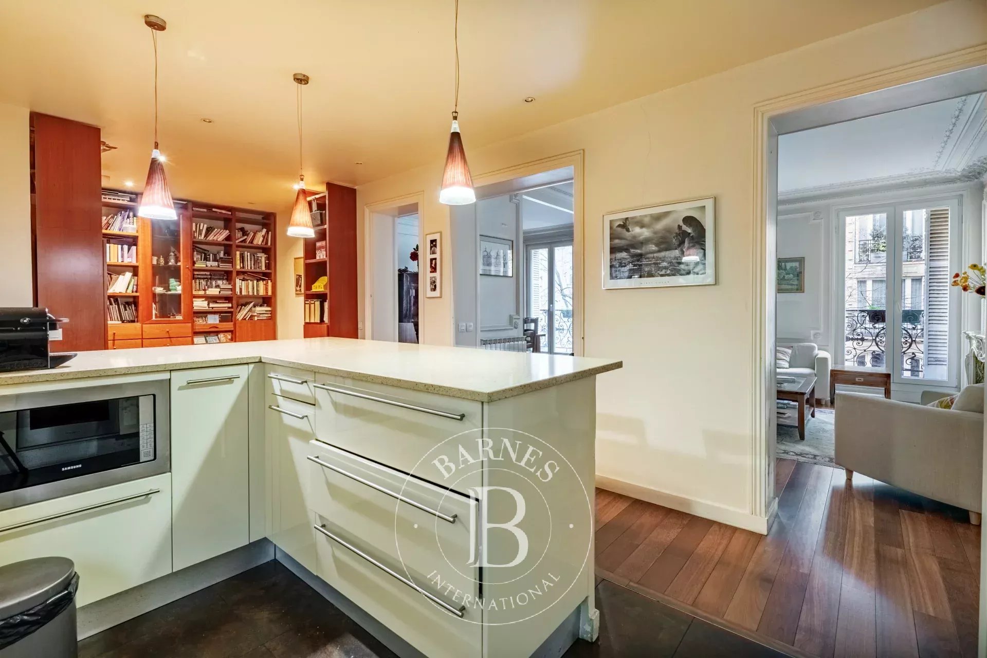 Daire Paris 4ème - picture 14