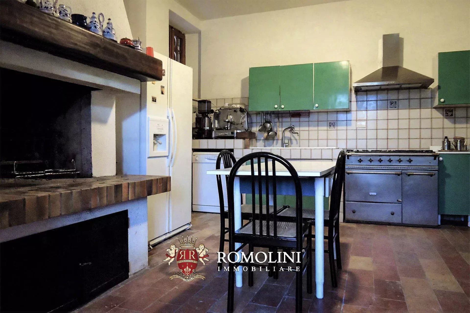6 Bedroom Villa/Townhouse's Image 30
