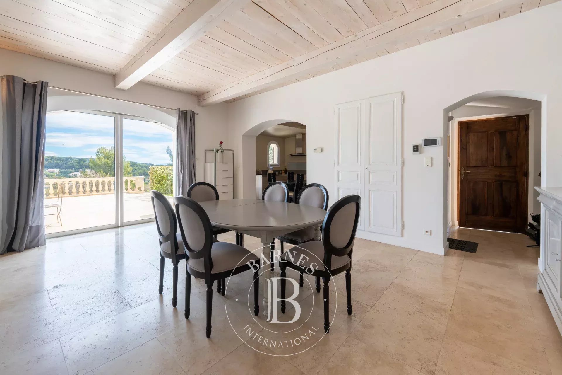 AIX EN PROVENCE - PANORAMIC VIEW - 200SQM - 5 BEDROOMS -  POOL - GARDEN 4 000 SQM - picture 4