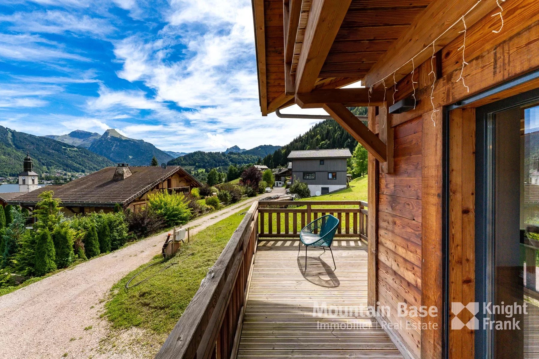 Photo of Modern 3-bedroom chalet in Essert Romand