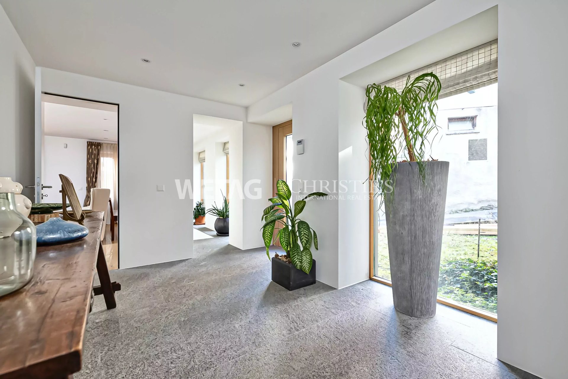 4 Bedroom Villa/Townhouse's Image 3