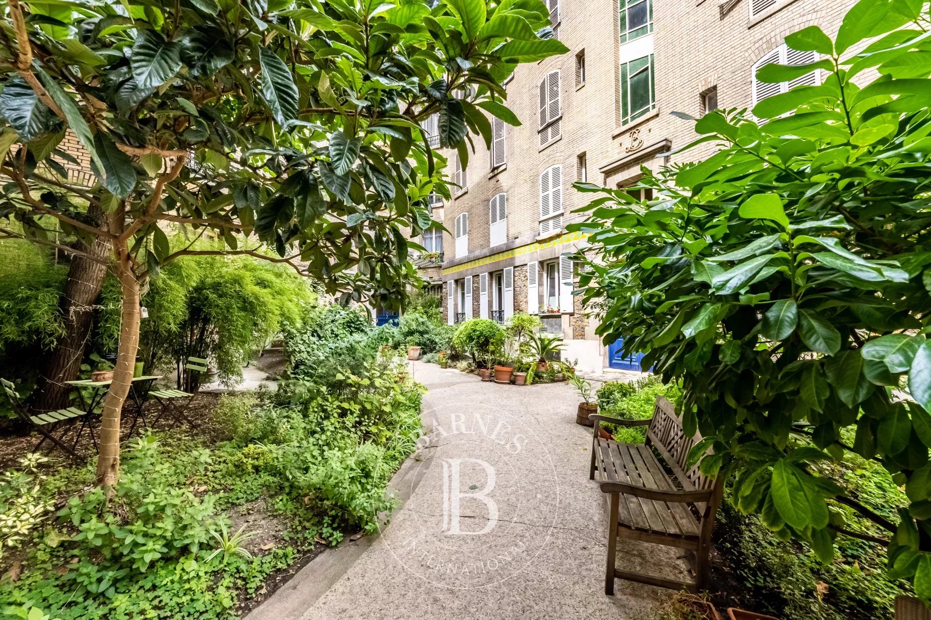PARIS 5 - SAINT JACQUES  - TWO/THREE BEDROOMS - PERIOD CHARM - picture 9